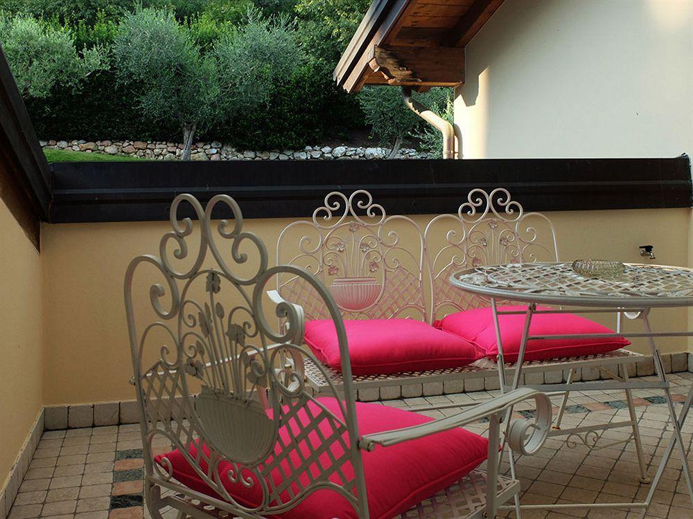 Garda & Golf Bed & Breakfast Caprino Veronese Eksteriør bilde
