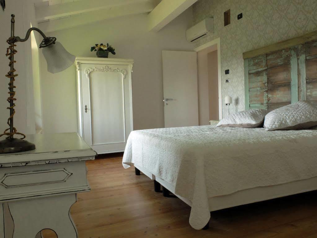 Garda & Golf Bed & Breakfast Caprino Veronese Eksteriør bilde